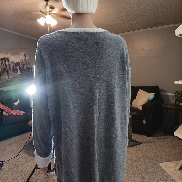 Size 1X Christmas sweater. - Picture 4 of 6